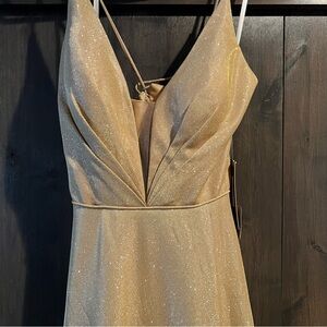 Bridesmaid Prom Formal Amelia Couture Dress size 4 NWT